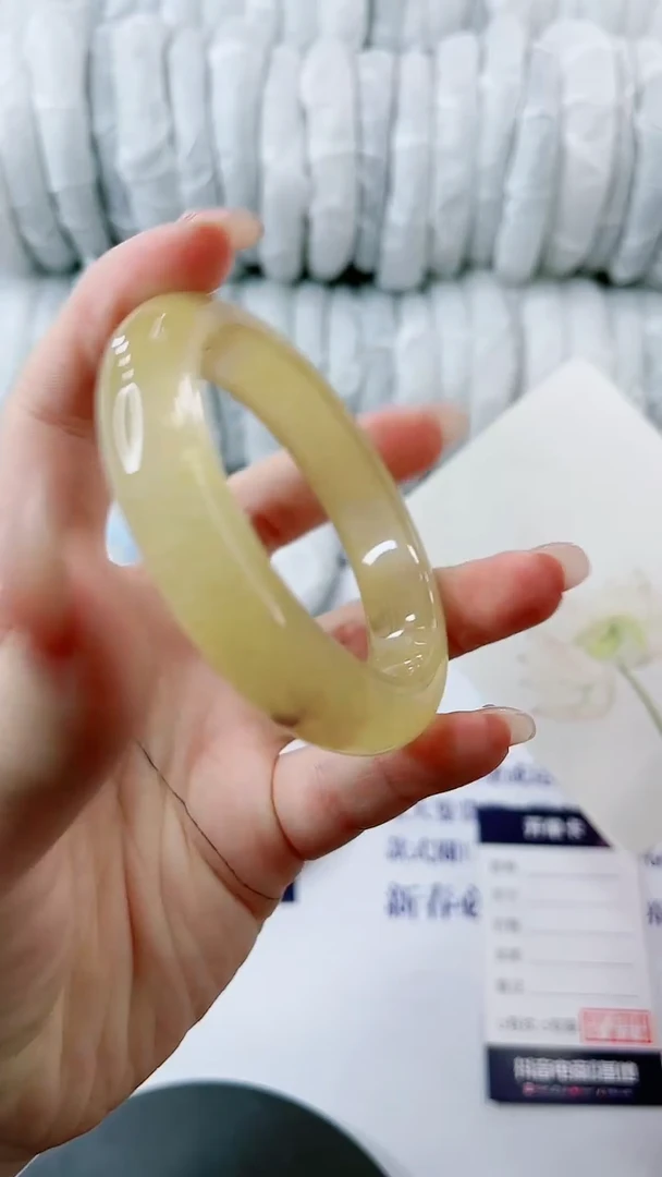 【闪购商品】石英质玉手镯未镶嵌1001557319-多样性发货