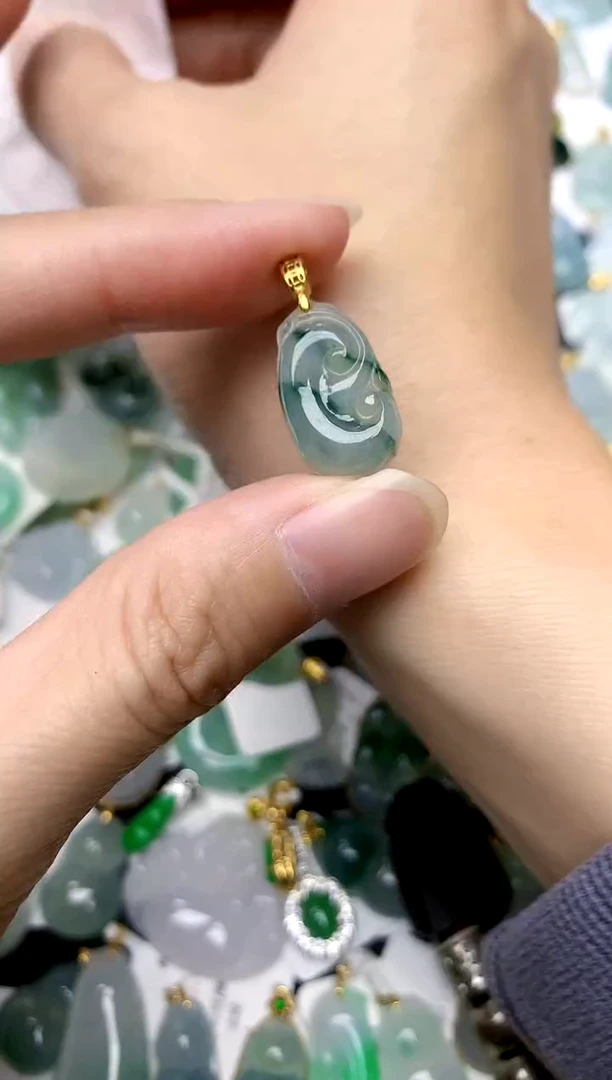 颈饰银S925镶嵌翡翠天然A货翡翠