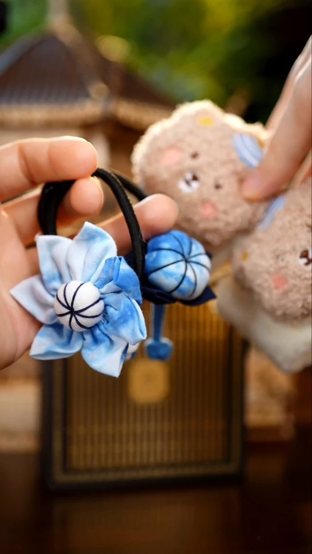 刺绣私人定制苗族手工A9608和小熊护腕