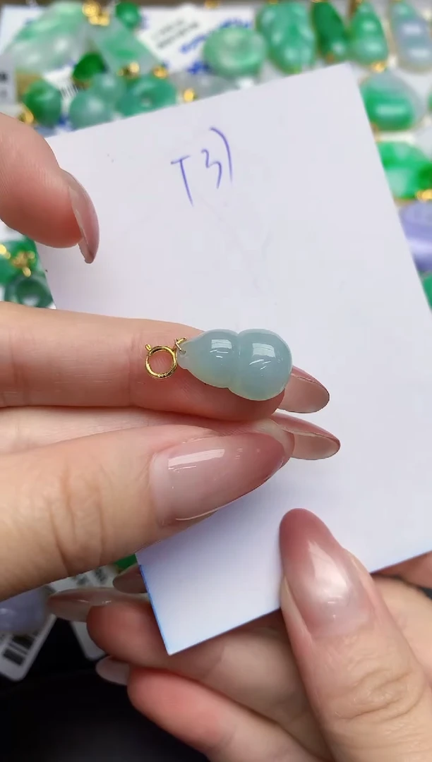 翡翠未镶嵌颈饰缅甸天然翡翠A货