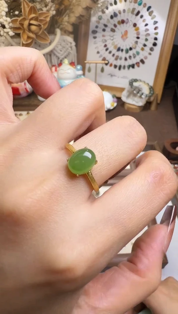 未镶嵌和田玉挂件戒指