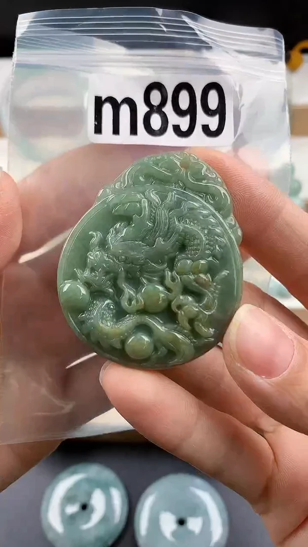 颈饰未镶嵌翡翠天然翡翠吊坠挂件