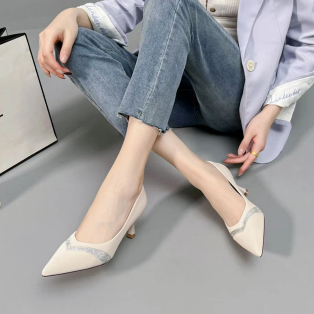 11302 新款法式小跟气质细跟尖头百搭单鞋