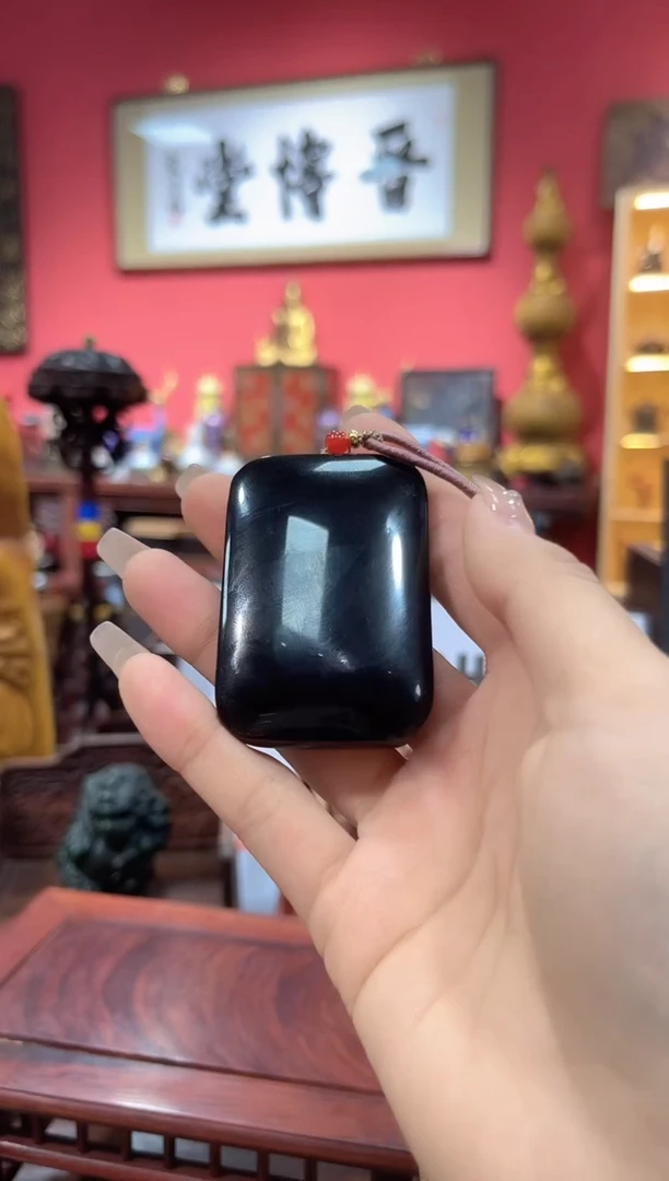 和田玉未镶嵌挂件面包