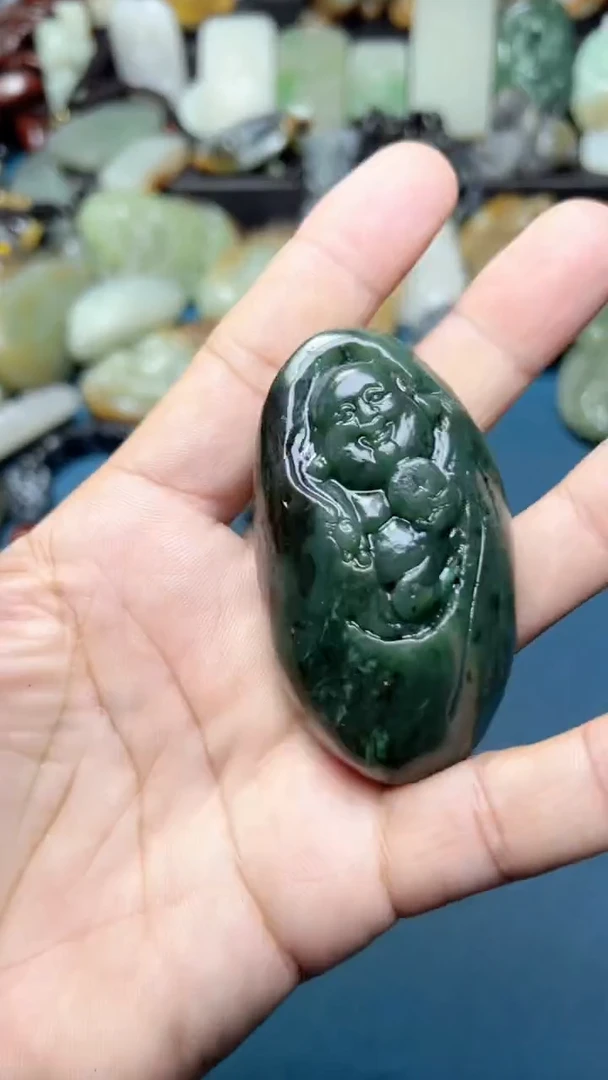 未镶嵌和田玉把件-
