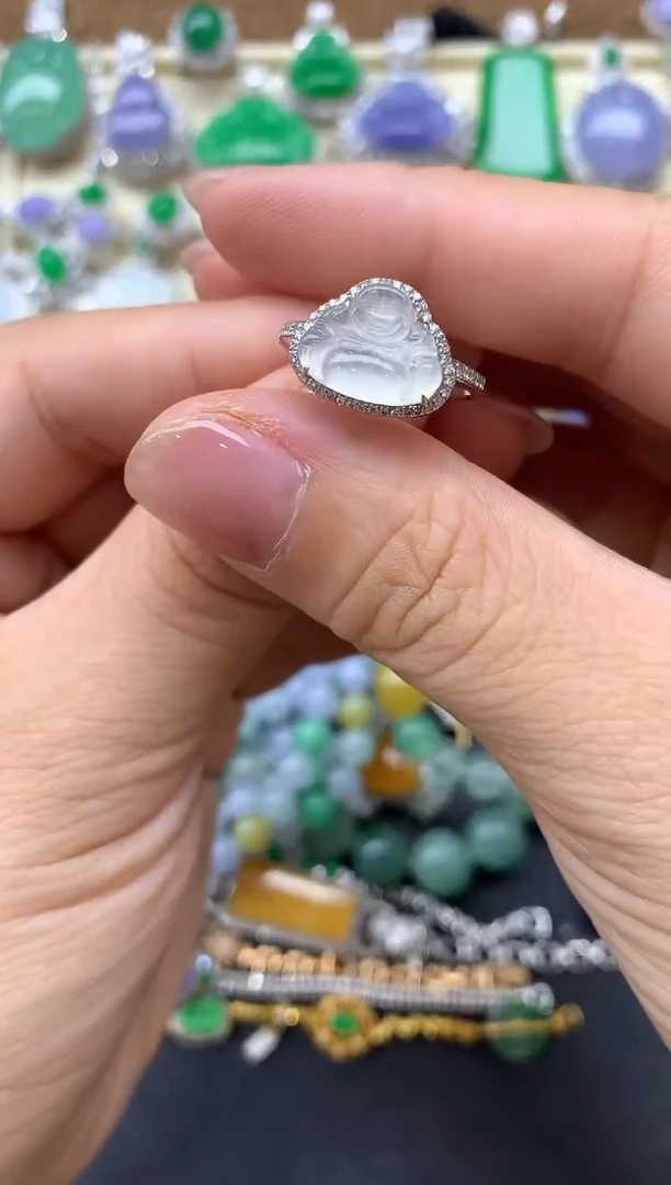 【闪购商品】翡翠戒指18K金镶嵌68中国好珍宝