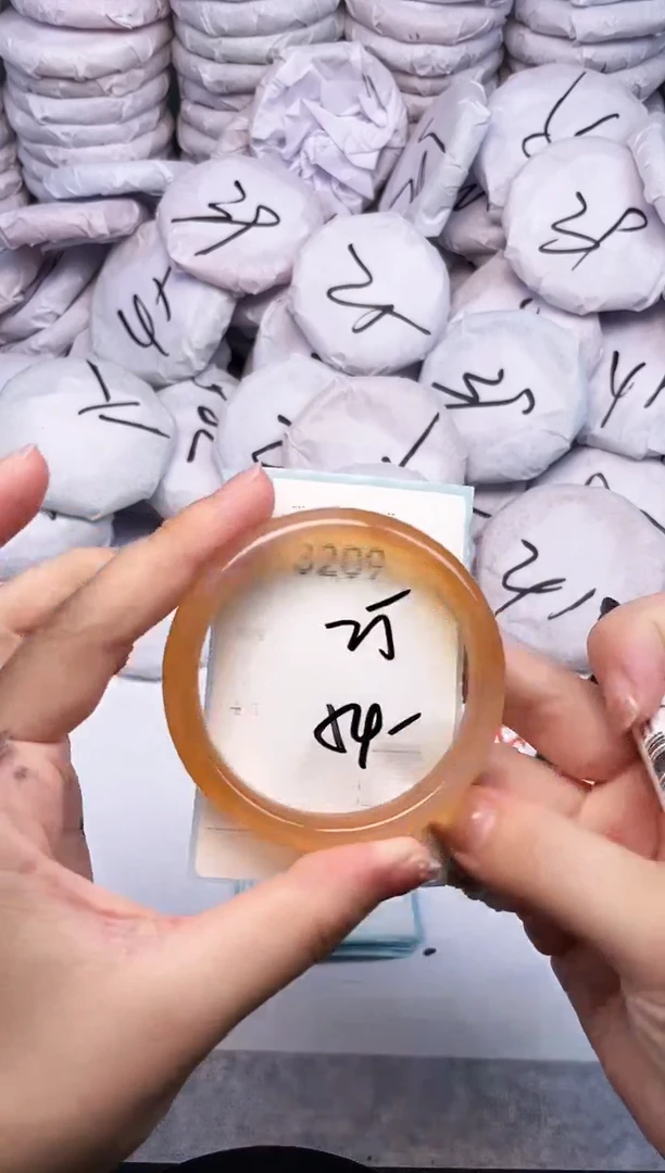 手镯玛瑙/玉髓未镶嵌3209