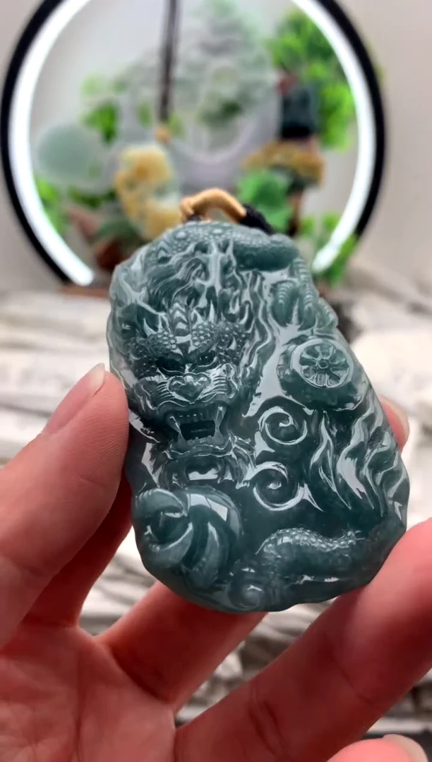 【闪购商品】翡翠颈饰未镶嵌龙牌【品质一般能接受再拍】