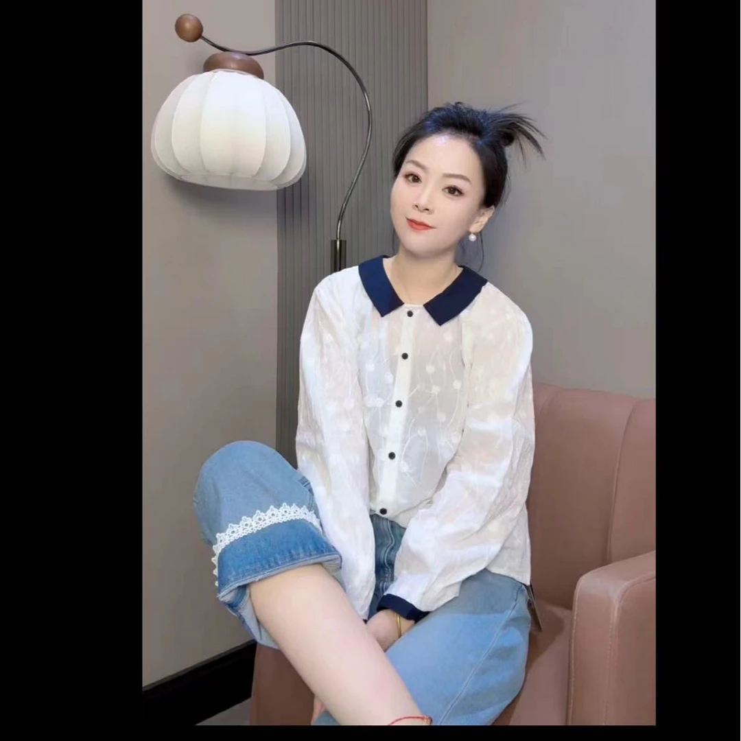 小娃娃领森系蓝扣子衬衫