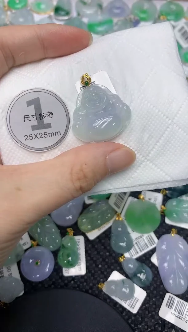 翡翠18K金镶嵌颈饰1111111