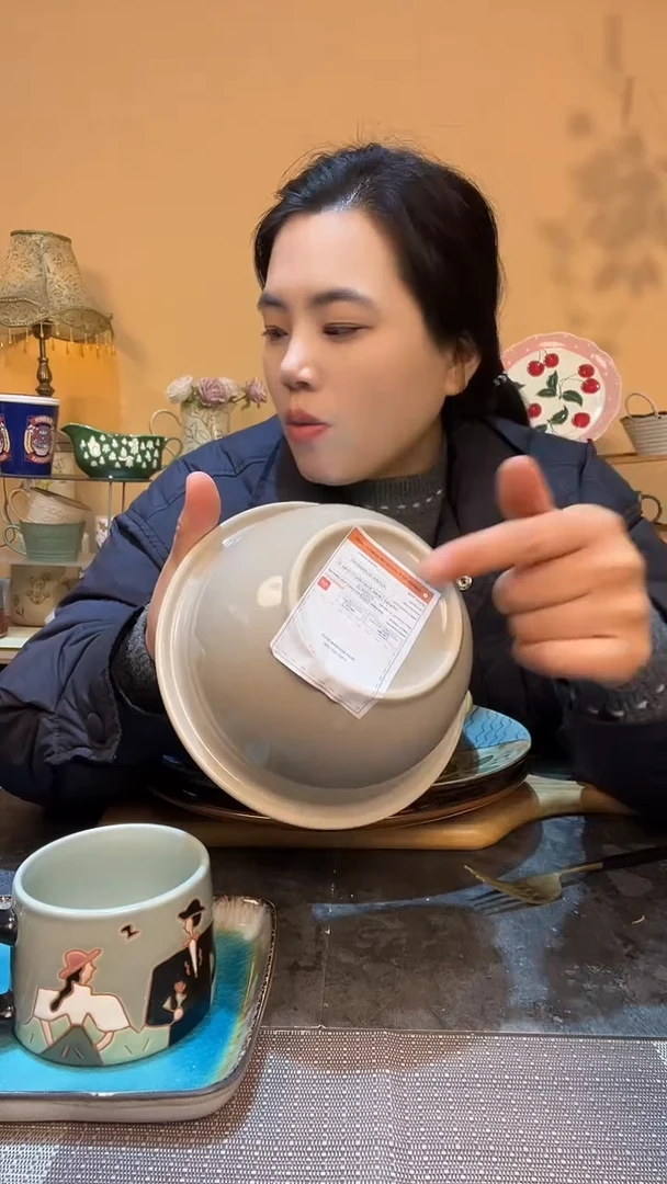 瓷片6.5英寸碗  微瑕介意勿拍