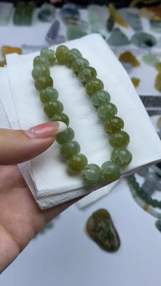 未镶嵌定制翡翠大*睛毛货定制不退不换