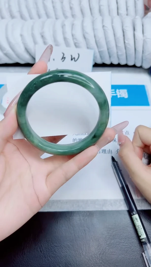 未镶嵌手镯石英质玉134/59