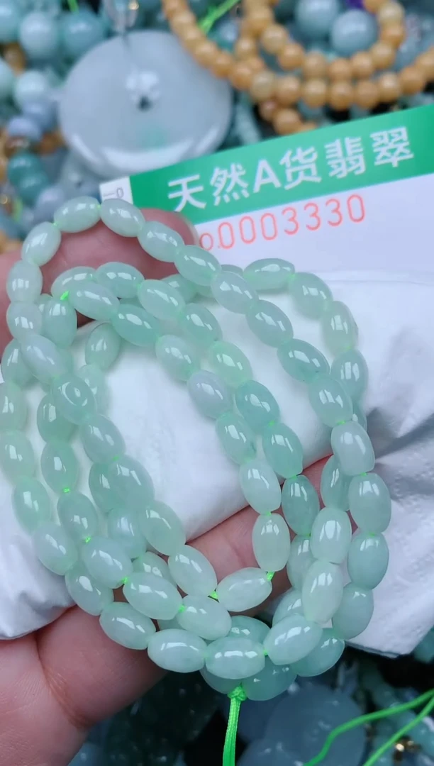 翡翠未镶嵌颈饰.0003330