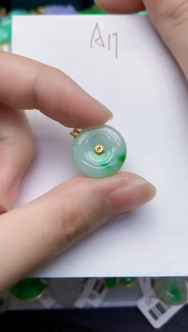 【闪购商品】翡翠颈饰18K金镶嵌000000000