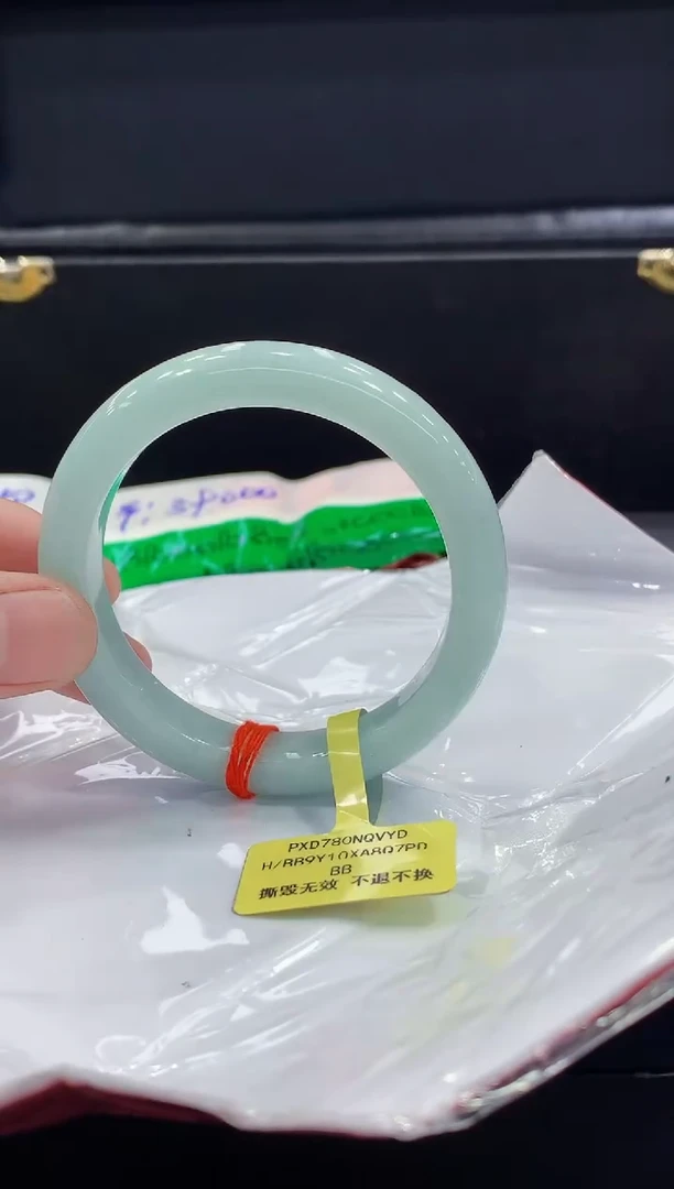 未镶嵌手镯翡翠翡翠手镯