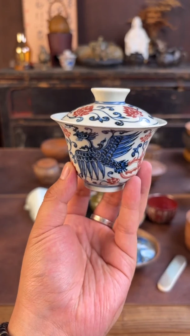 瓷片如***·青花缠枝莲盖碗