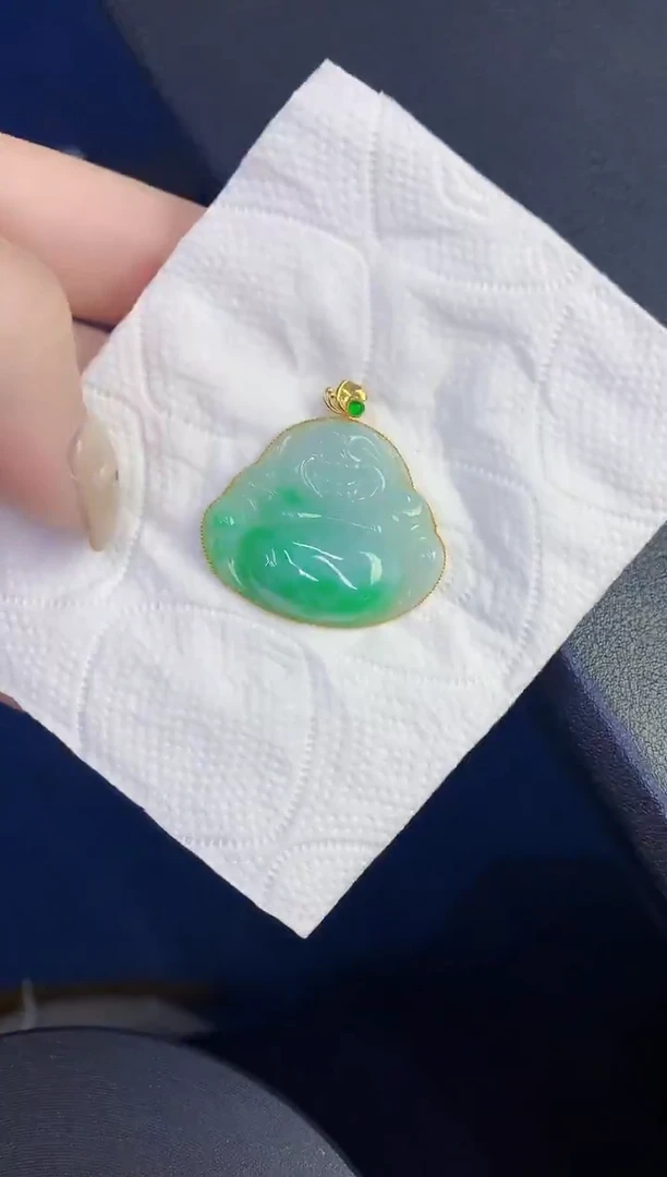 颈饰18K金镶嵌翡翠缅甸天然翡翠A货