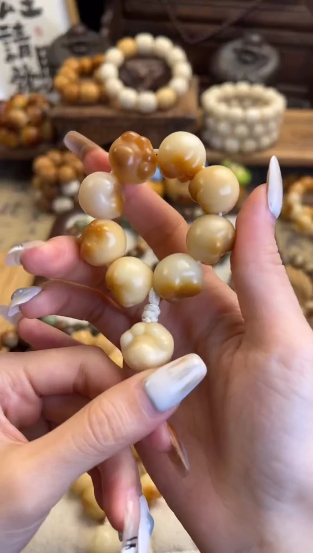 【闪购商品】菩提根/象牙果手串卡17.5猫爪手捻微微瑕135