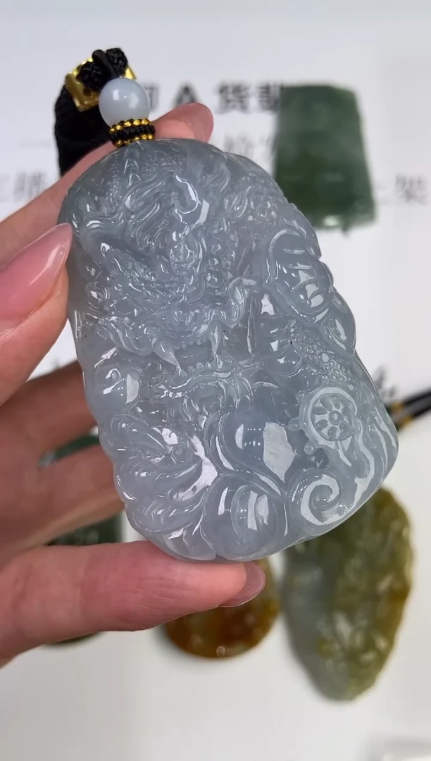 翡翠未镶嵌颈饰294317