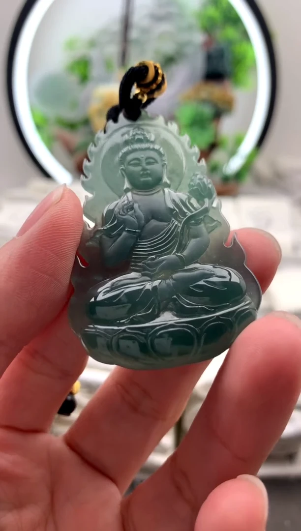 【闪购商品】翡翠颈饰未镶嵌大势至