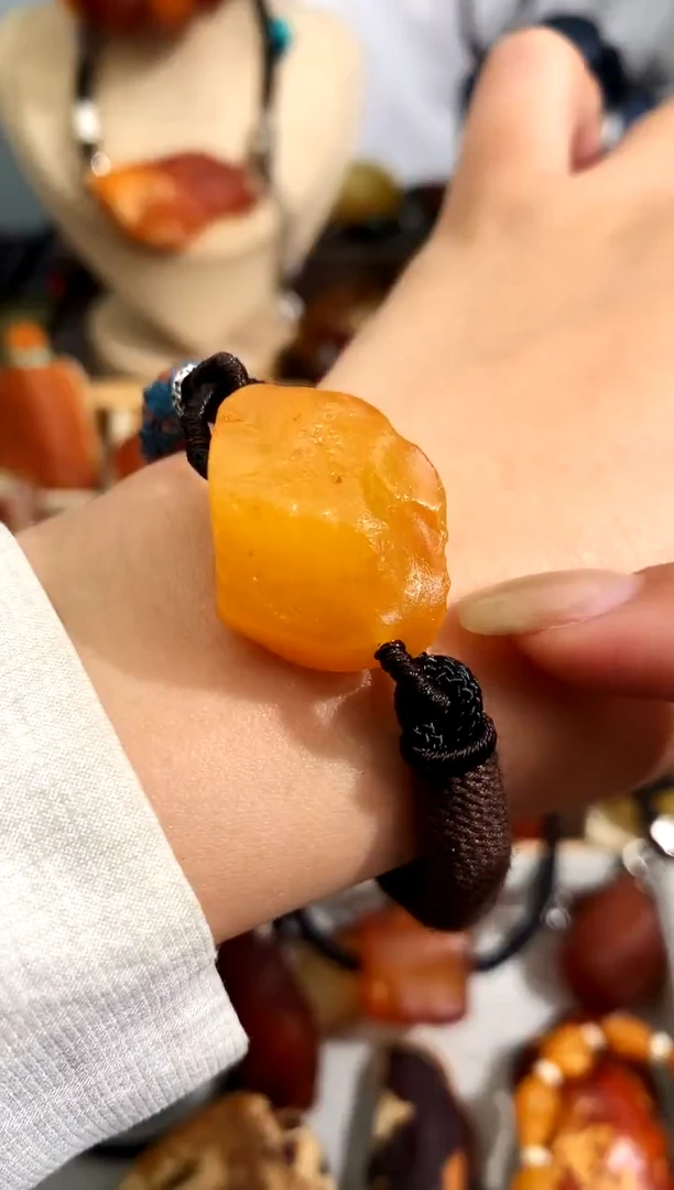 【闪购商品】蜜蜡裸石未镶嵌似玉