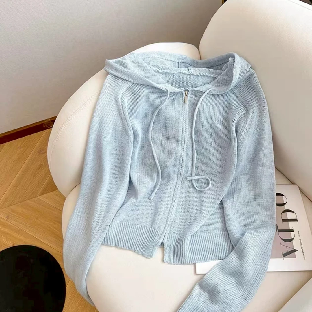 花花蕾丝短袖连帽抗皱短款内搭时尚气质百搭显瘦