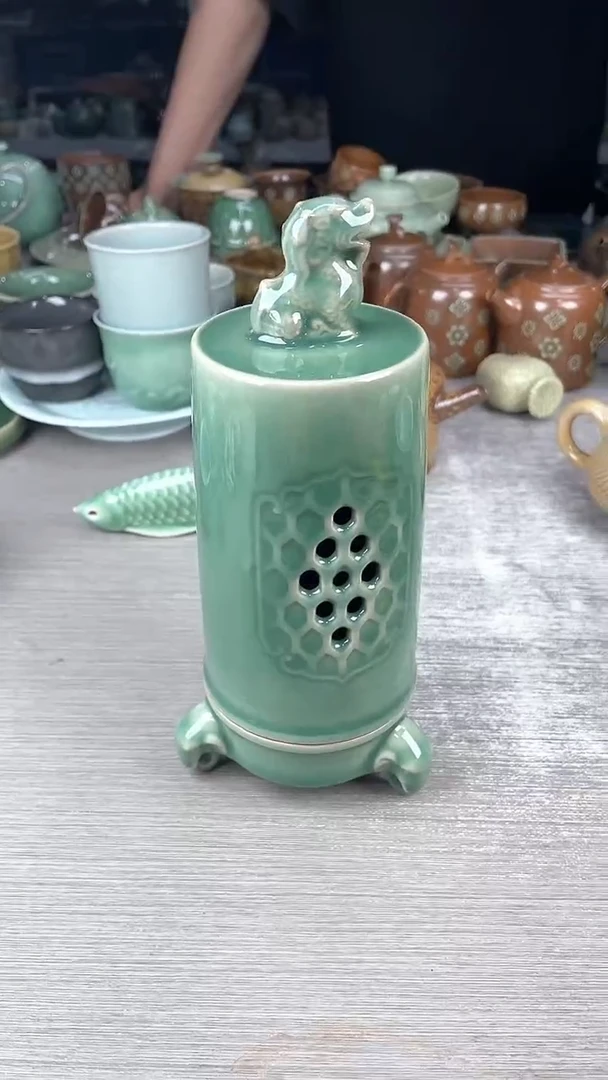 龙泉青瓷仓储大放漏微微瑕