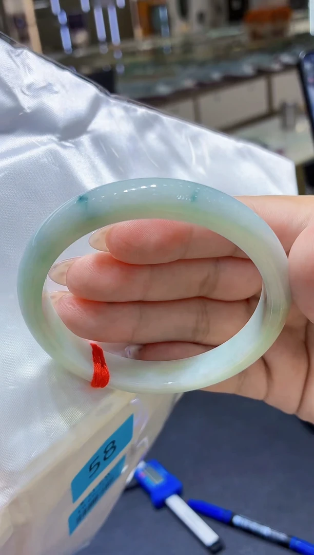 未镶嵌手镯翡翠翡翠手镯