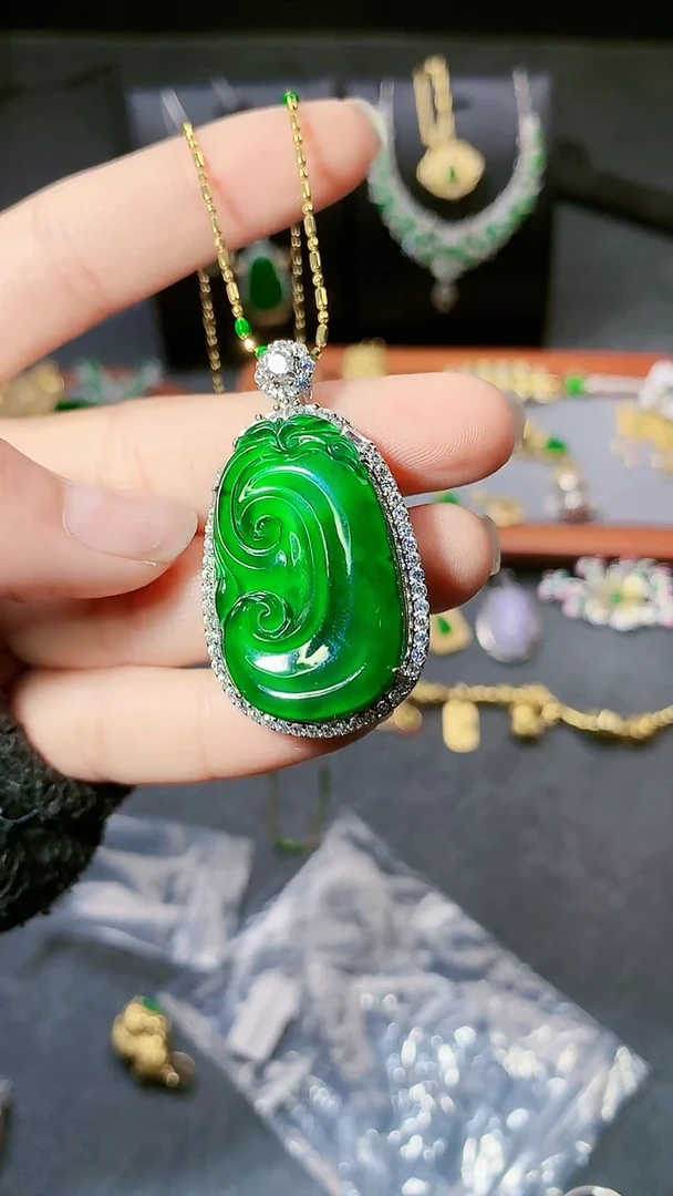 【闪购商品】翡翠吊坠(赠链)银S925镶嵌吊坠