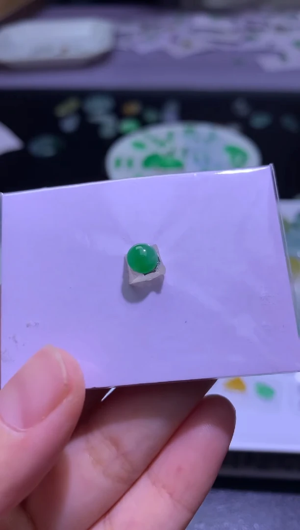 定制翡翠未镶嵌毛货