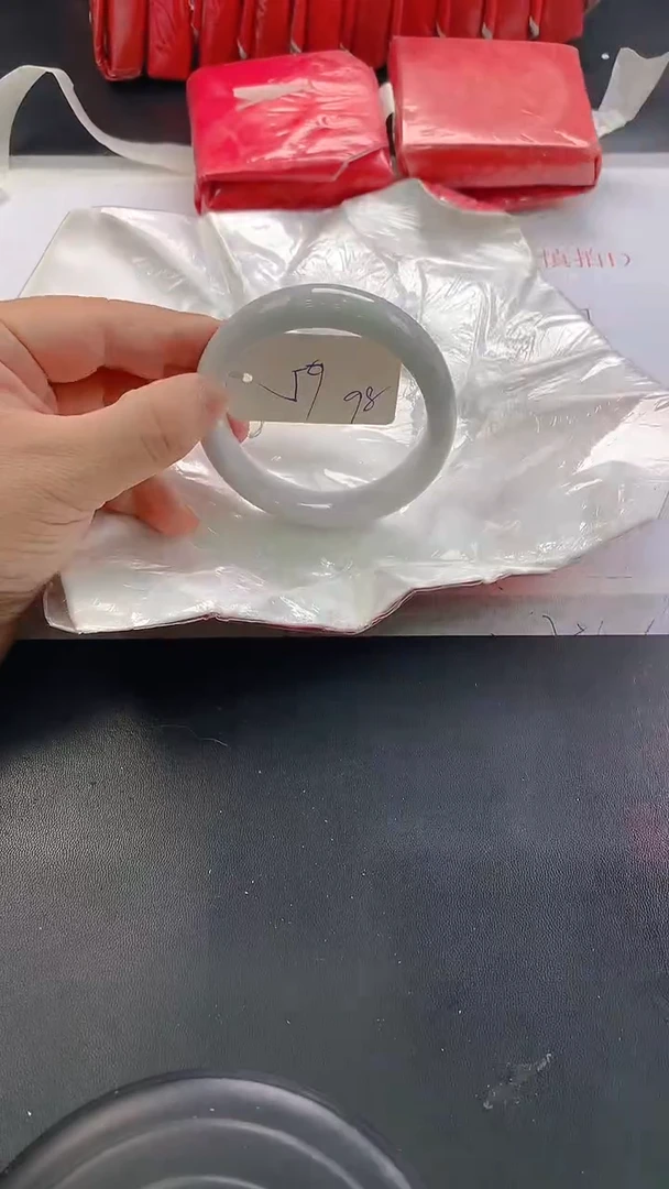 未镶嵌手镯翡翠98