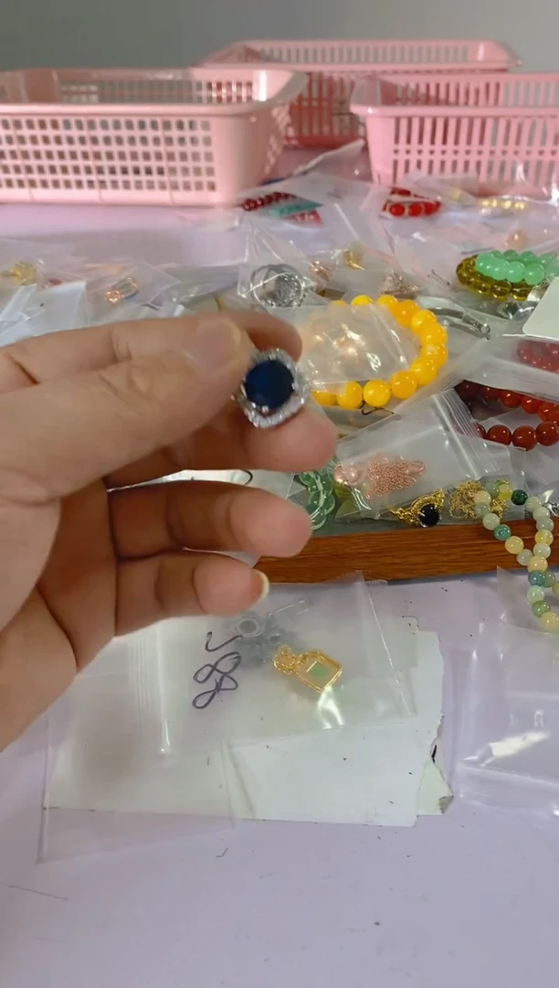 【闪购商品】水晶颈饰银S925镶嵌913红宝，蓝宝，多样性发一件赠链