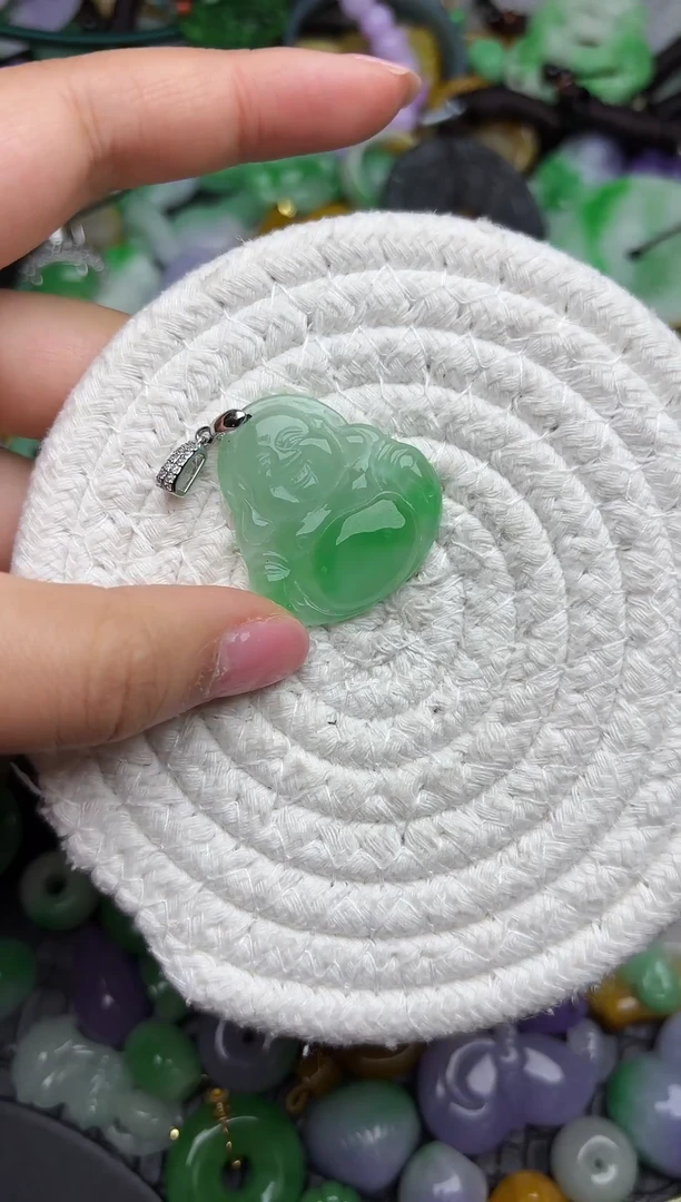 颈饰未镶嵌翡翠缅甸翡翠吊坠