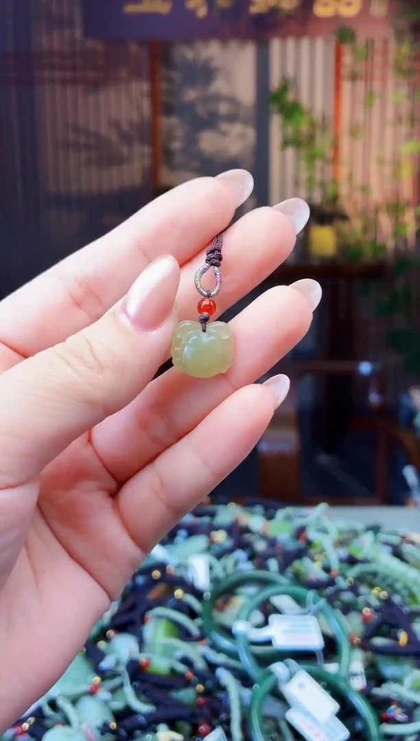 颈饰未镶嵌和田玉多样性发货拍一发一