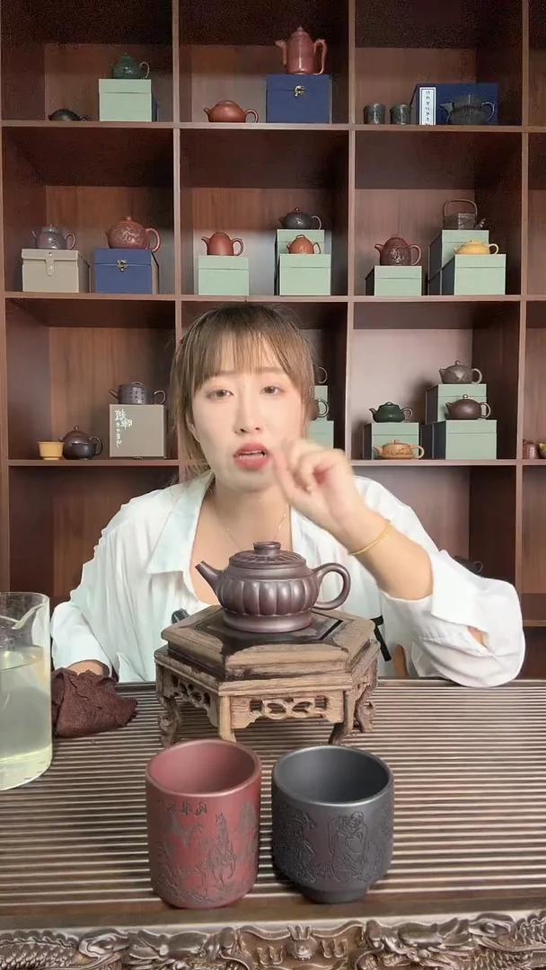 茶壶紫砂筋纹菊蕾 石红 范俊美
