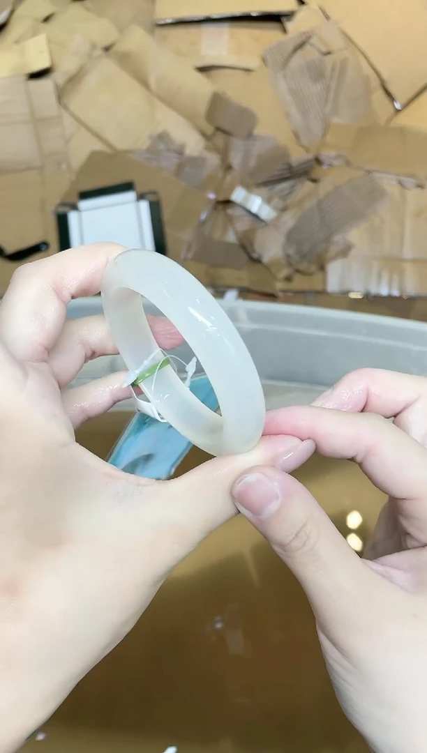 石英质玉手镯未镶嵌424-58