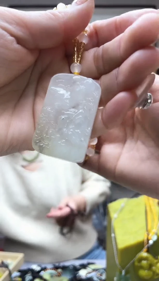 未镶嵌岫玉吊坠·