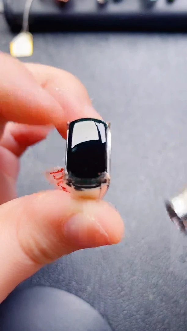 银S925镶嵌戒指翡翠1111