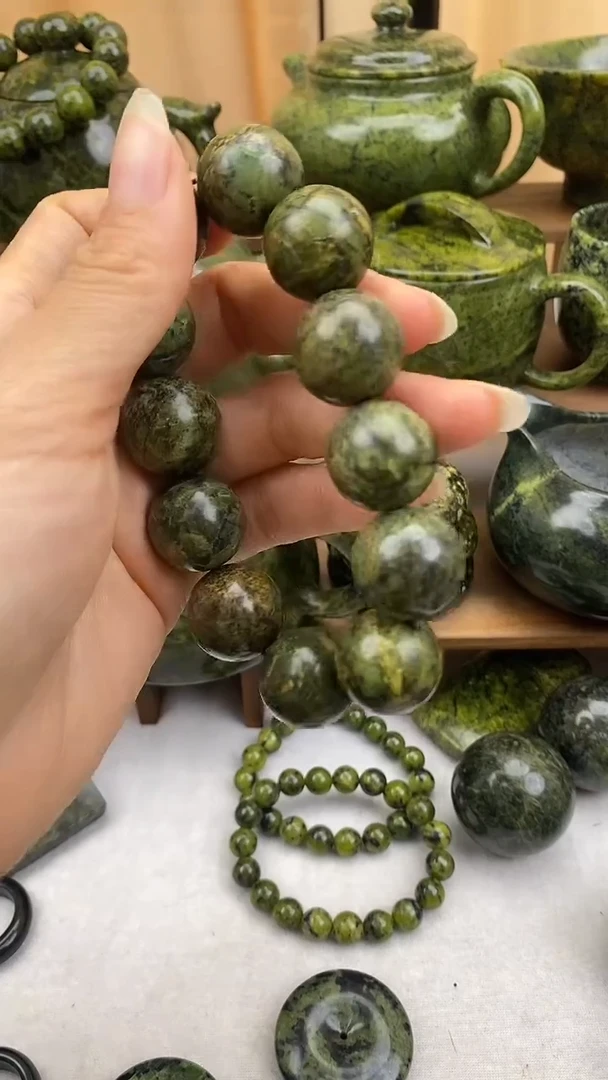 【闪购商品】蛇纹石玉手串未镶嵌手串