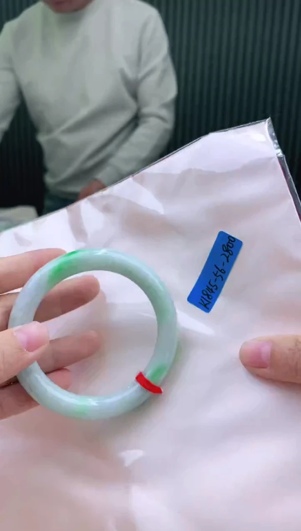 未镶嵌手镯翡翠56