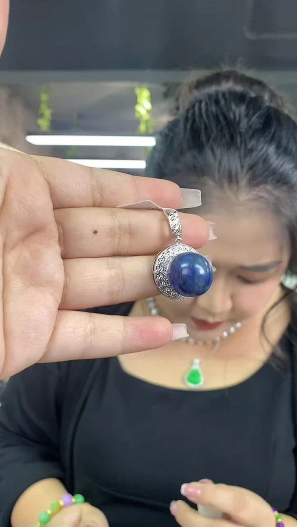 青金石未镶嵌吊坠多样性发其一颜色微差