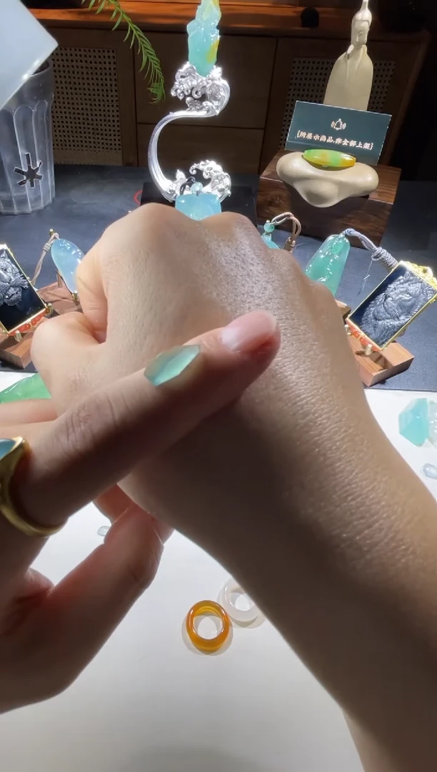 【闪购商品】定制翡翠未镶嵌大牛玻璃种天空蓝裸石04