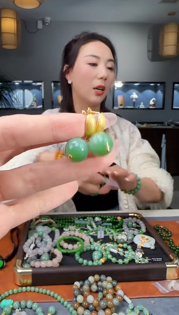 银S925镶嵌和田玉耳饰1