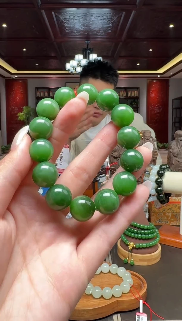 未镶嵌和田玉挂件心*by