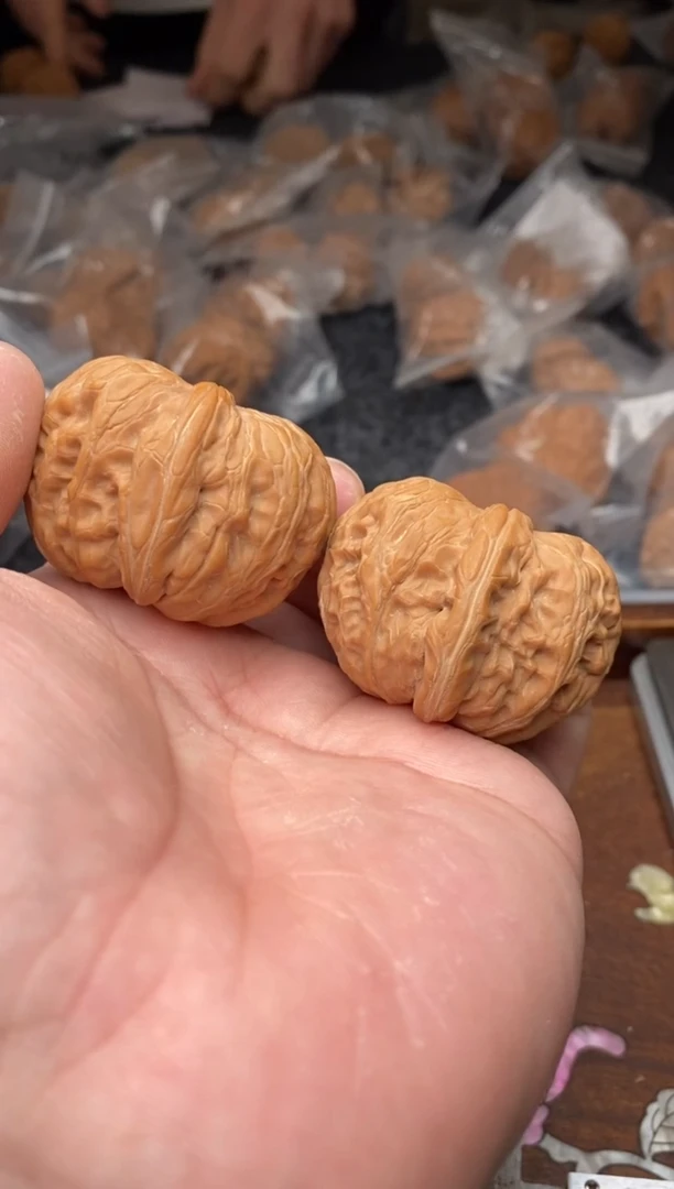 【闪购商品】文玩核桃把件A156号44尺元宝