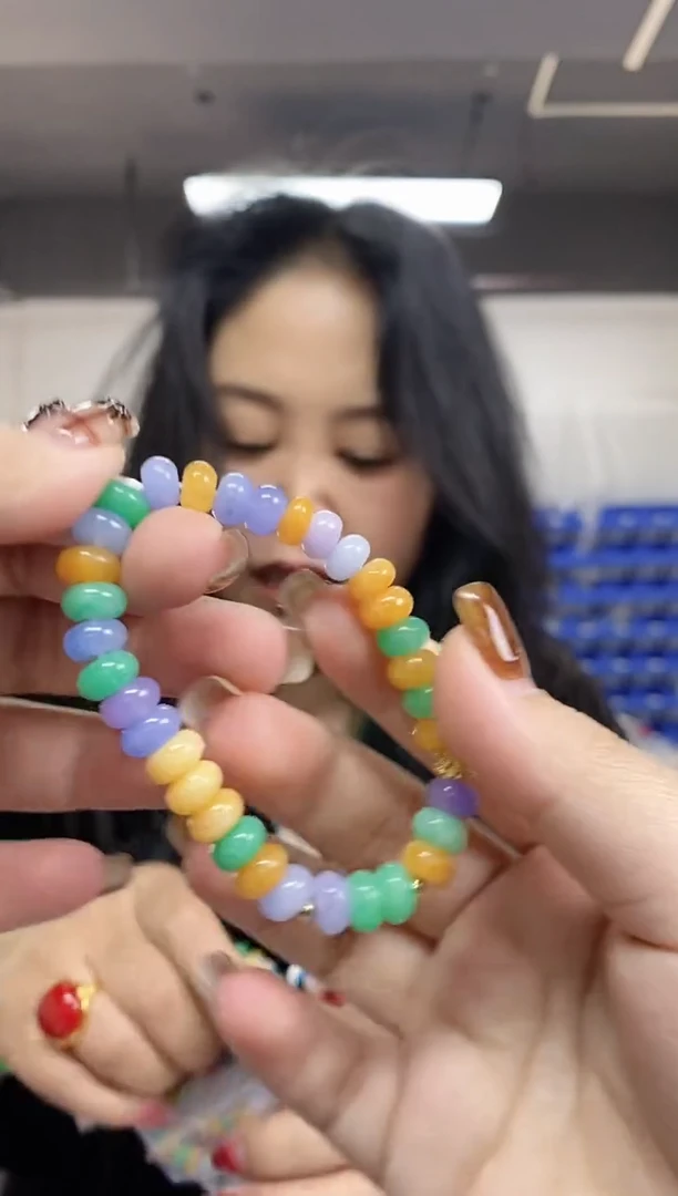 【闪购商品】翡翠手串未镶嵌多样性发其一颜色微差