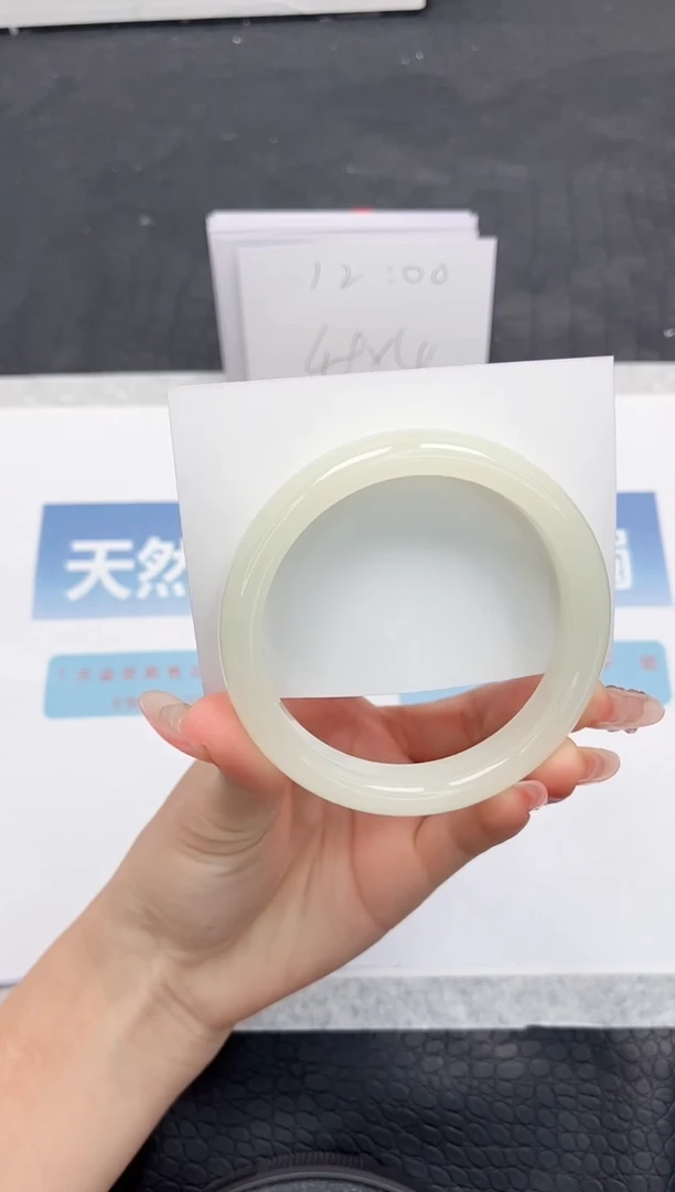 【闪购商品】石英质玉手镯未镶嵌364-62.4