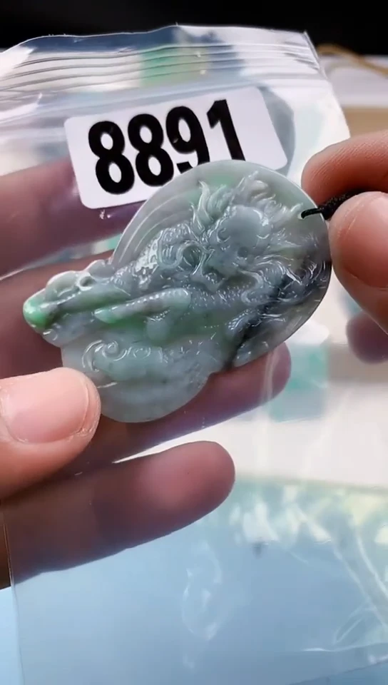 【闪购商品】翡翠挂件未镶嵌天然翡翠吊坠挂件