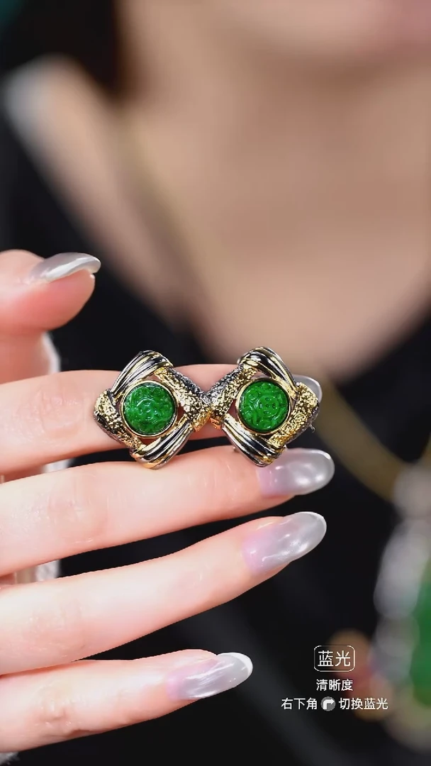 颈饰未镶嵌翡翠耳钉5